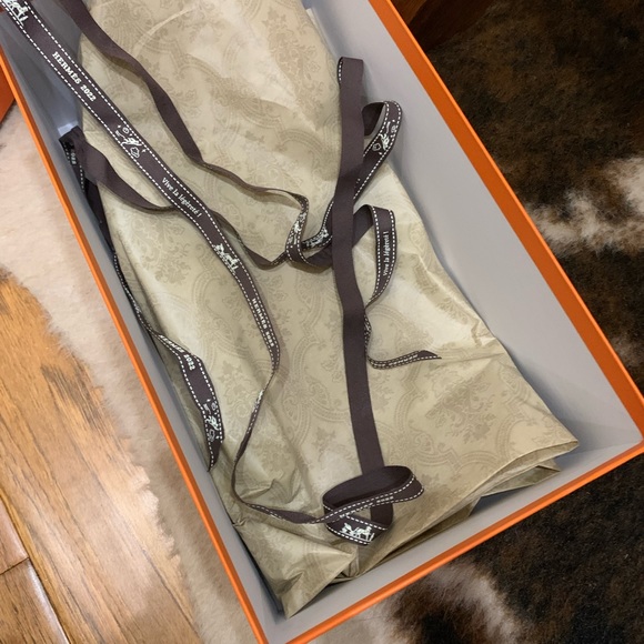 Empty Hermes Shoe box - Picture 3 of 4